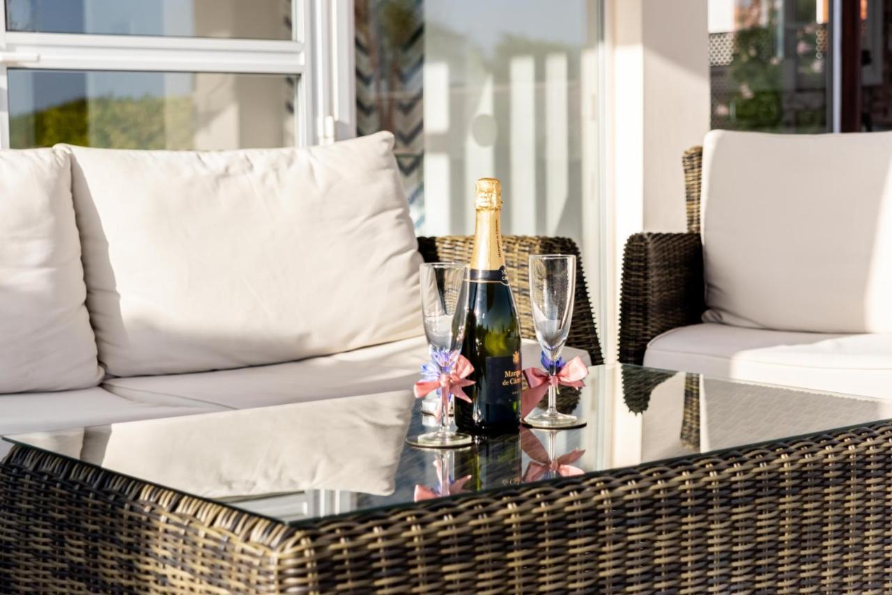 Villa Marina Sunrise By Ezoria Villas Coral Bay Ngoại thất bức ảnh