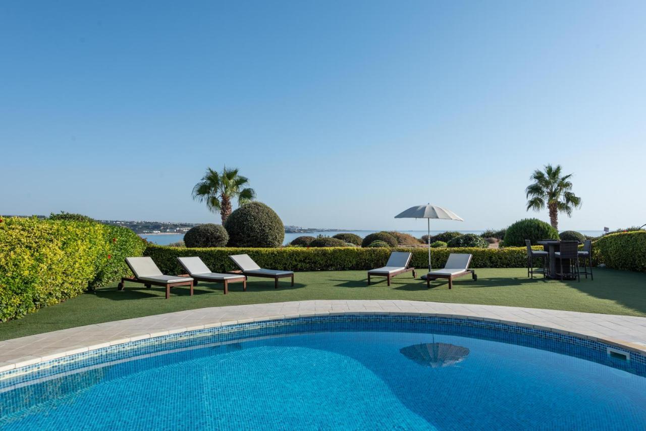Villa Marina Sunrise By Ezoria Villas Coral Bay Ngoại thất bức ảnh